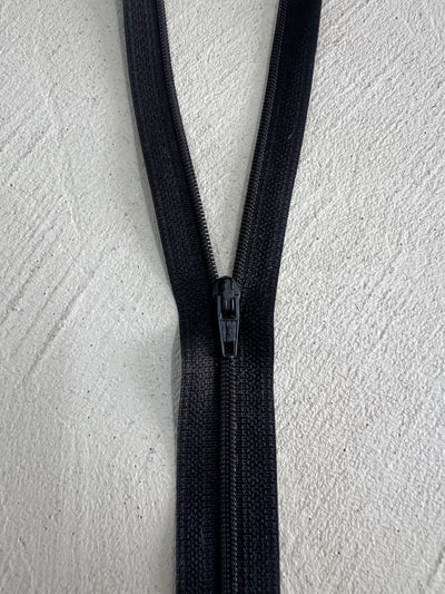 Zip - Black- 25cm